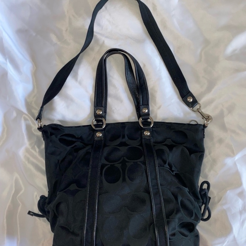 Coach Black Shoulder Bag with Silver Details - Picture 2 of 9